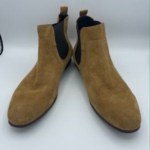 Chelsea boots